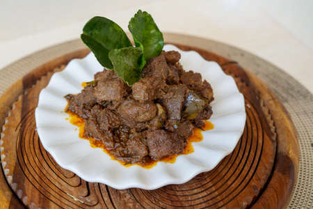 Rendang de Res. Indonesia