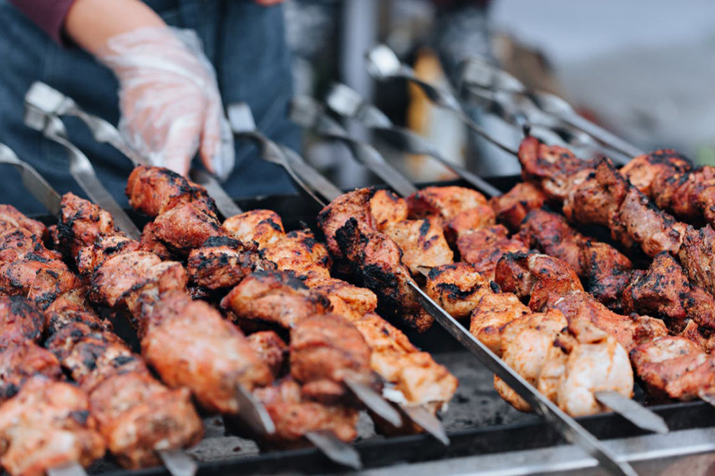 Khorovats — Brochetas de carne.&nbsp;Armenia