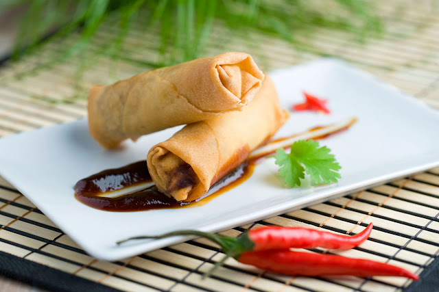 Spring roll de pato. Indonesia.
